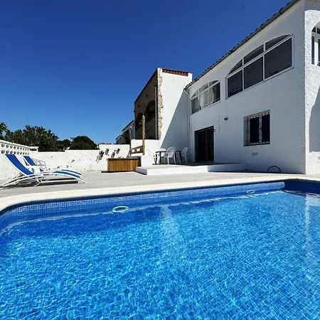 Maison Confortable A L'Escala Avec Piscine Privee Et Wifi Vil·la